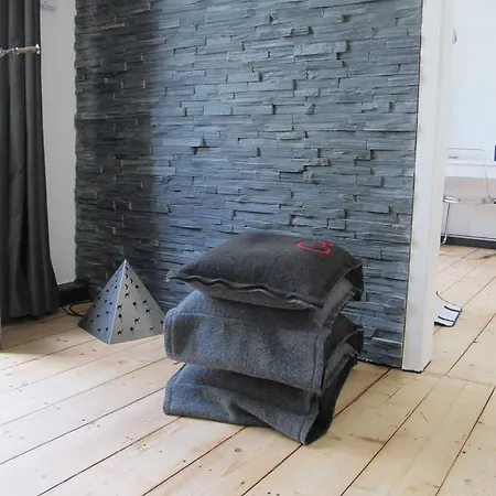 Apartment Miro Cologne